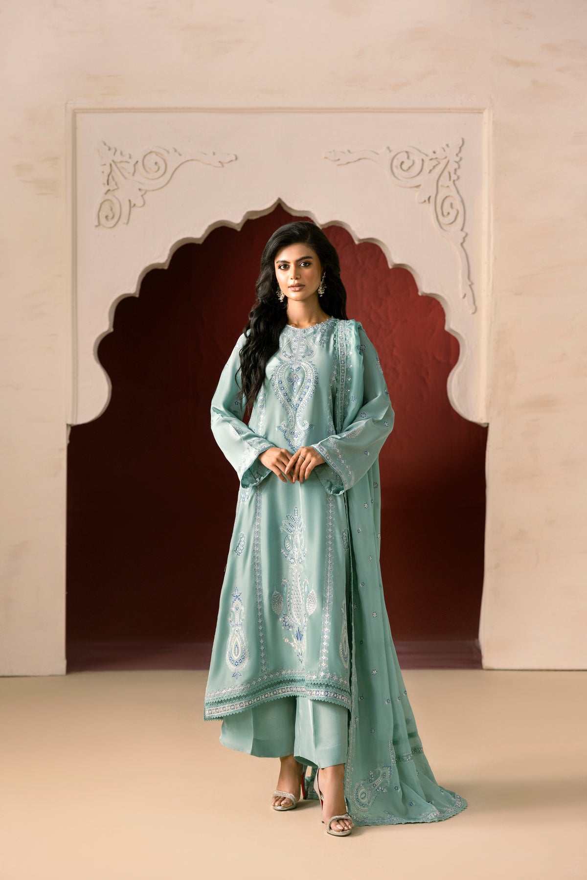 Naqsh - Silk Embroidered 3-Piece Suit